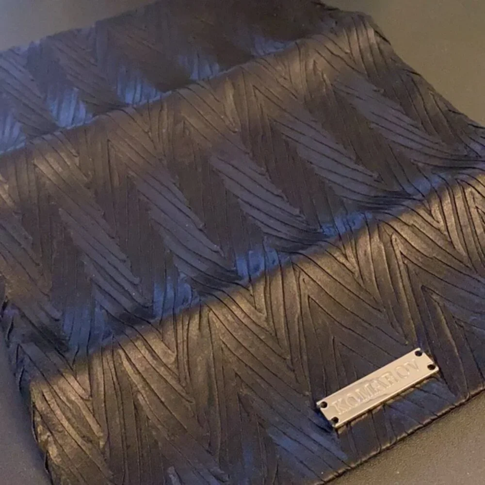 Komarov Textured Fabric Clutch Purse - Black - EUC
